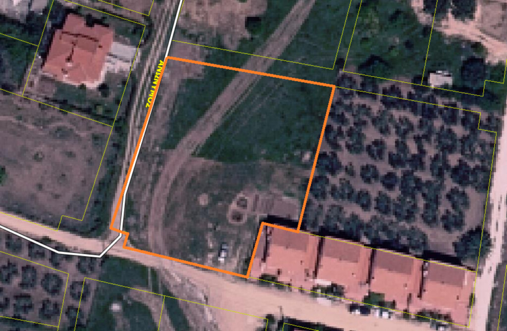 Land in Poligiros, Chalkidiki, Greece – 61265