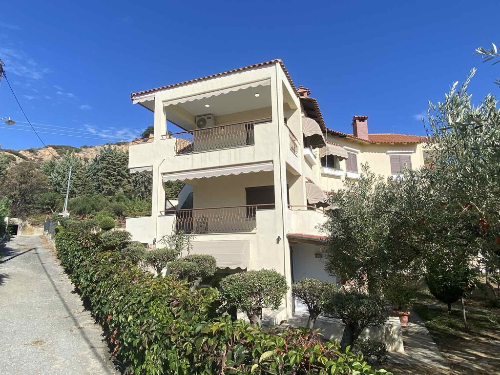 4 bedroom Complex in Orfano, Kavala Prefecture, Greece – 61153