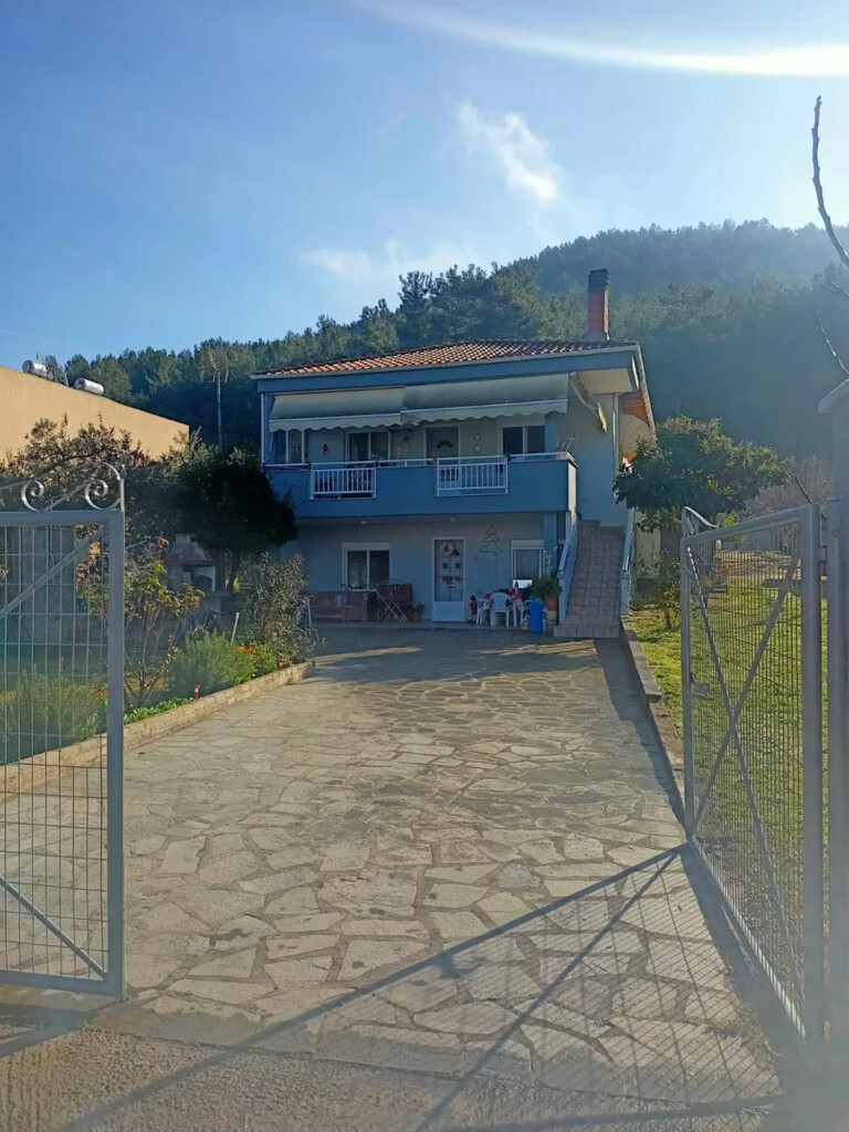 4 bedroom Complex in Thasos, Kavala Prefecture, Greece – 61052
