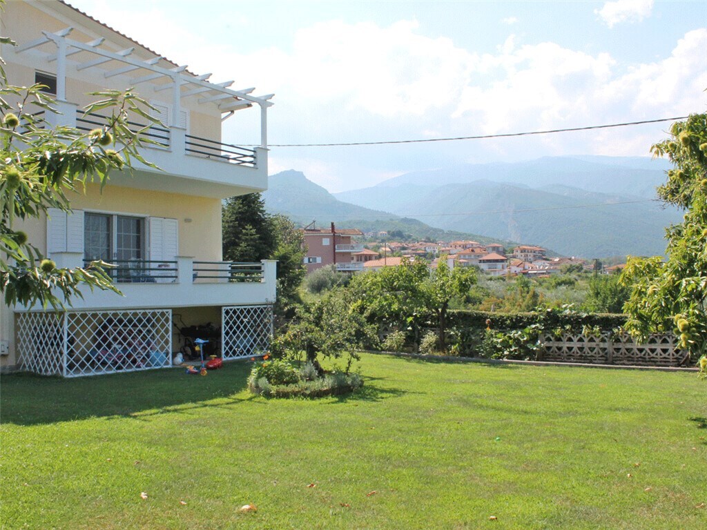 4 bedroom Detached house in Easts Olimpos, Pieria Prefecture, Greece – 61010