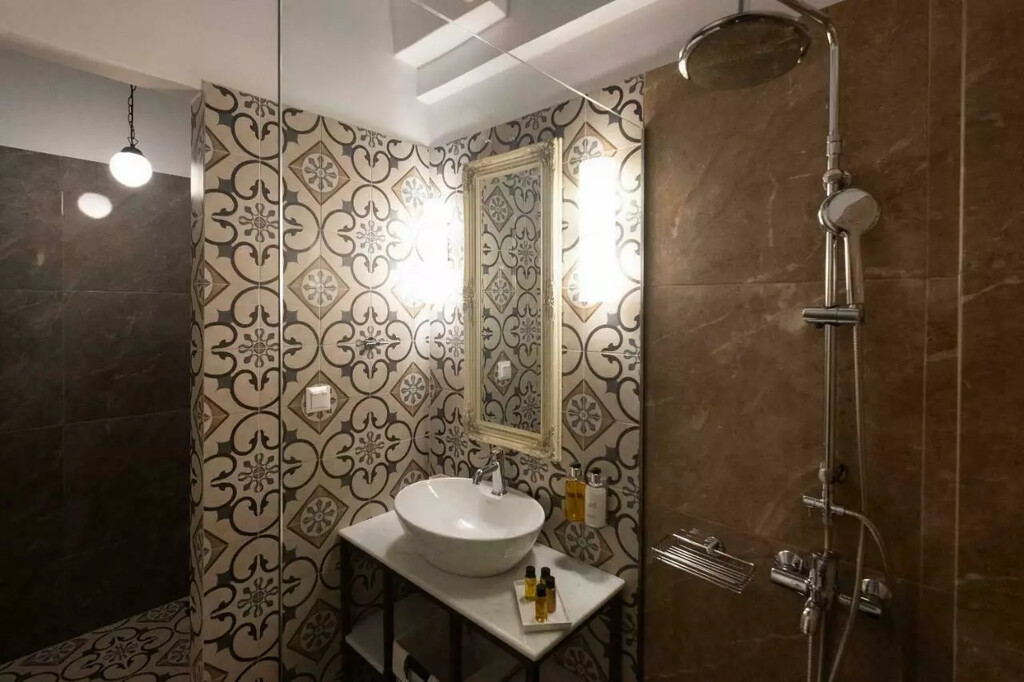 5 bedroom Building in Historic Center, Athens – Center, Greece – 60937