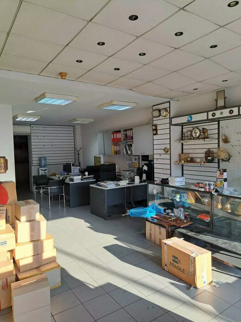 Building in Piraeus Port / Center, Piraeus, Greece – 60875