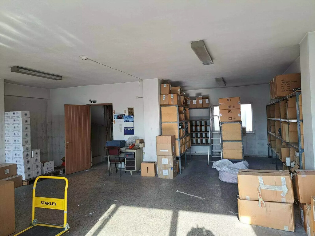Building in Piraeus Port / Center, Piraeus, Greece – 60875