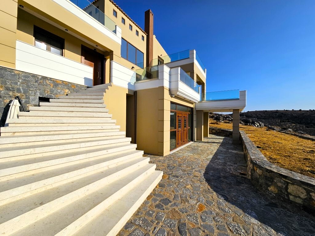 5 bedroom Villa in Gouves, Heraklion Prefecture, Greece – 60634