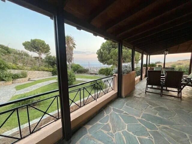 5 bedroom Villa in Kalivia Thorikou, Rest Of Attica, Greece – 60523