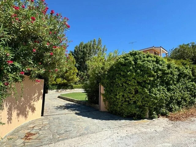 5 bedroom Villa in Kalivia Thorikou, Rest Of Attica, Greece – 60523