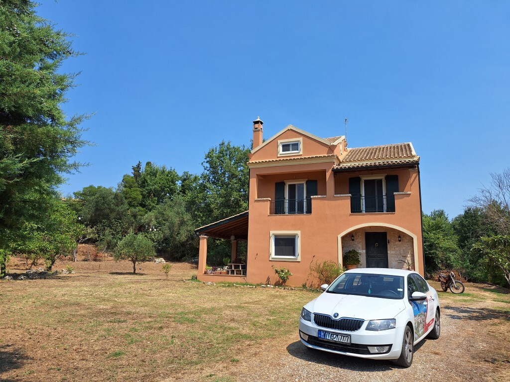 2 bedroom Detached house in Corfu, Corfu Prefecture, Greece – 60177