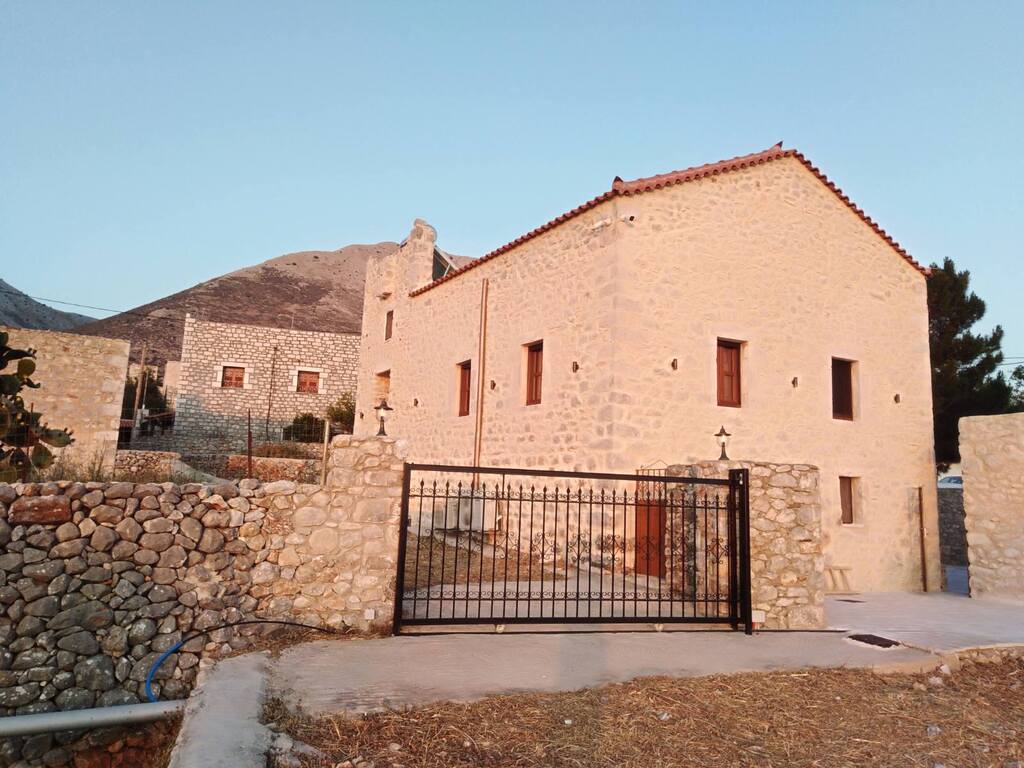 4 bedroom Hotel in Oitilos, Lakonia, Greece – 59622