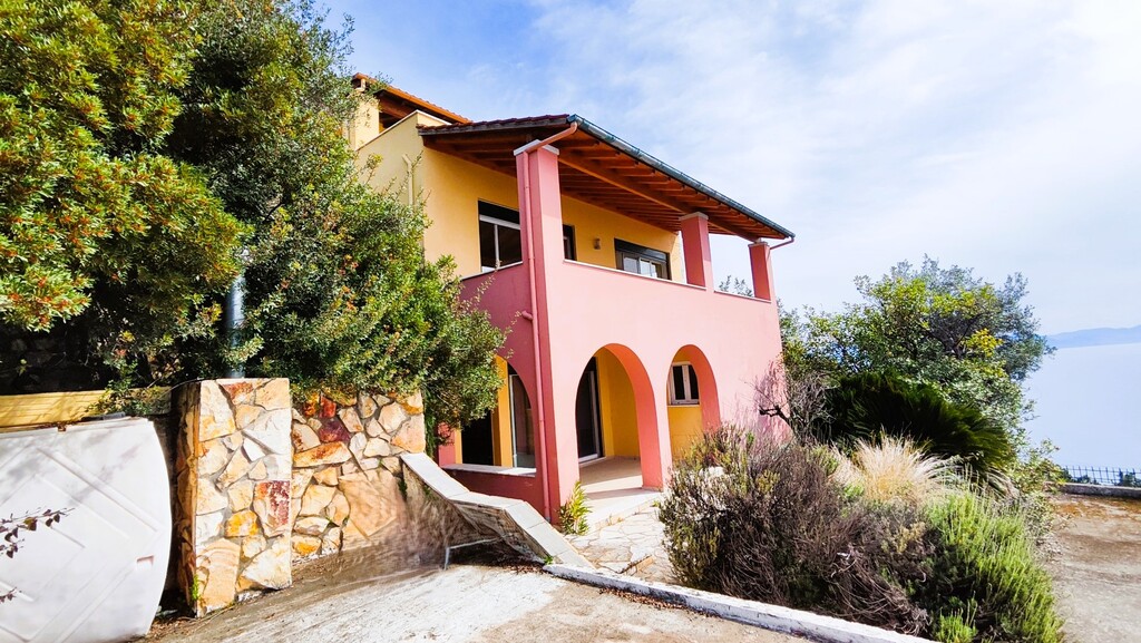 6 bedroom Detached house in Corfu, Corfu Prefecture, Greece – 59310