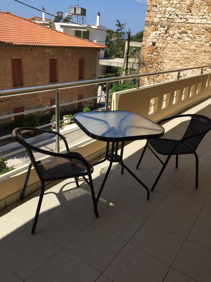 Building in Aidipsos, Evia, Greece – 59241