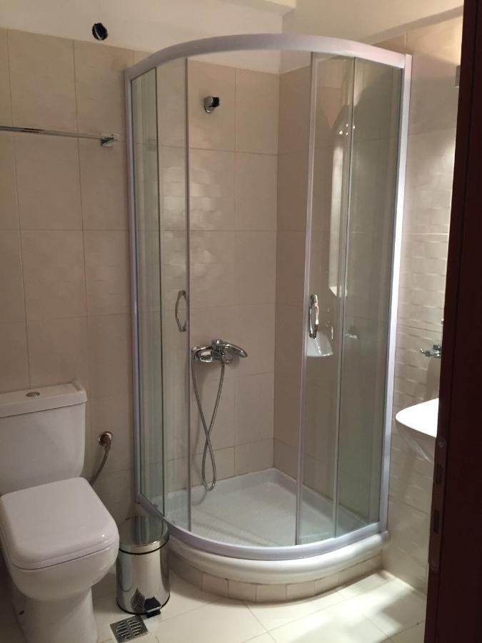 Building in Aidipsos, Evia, Greece – 59241