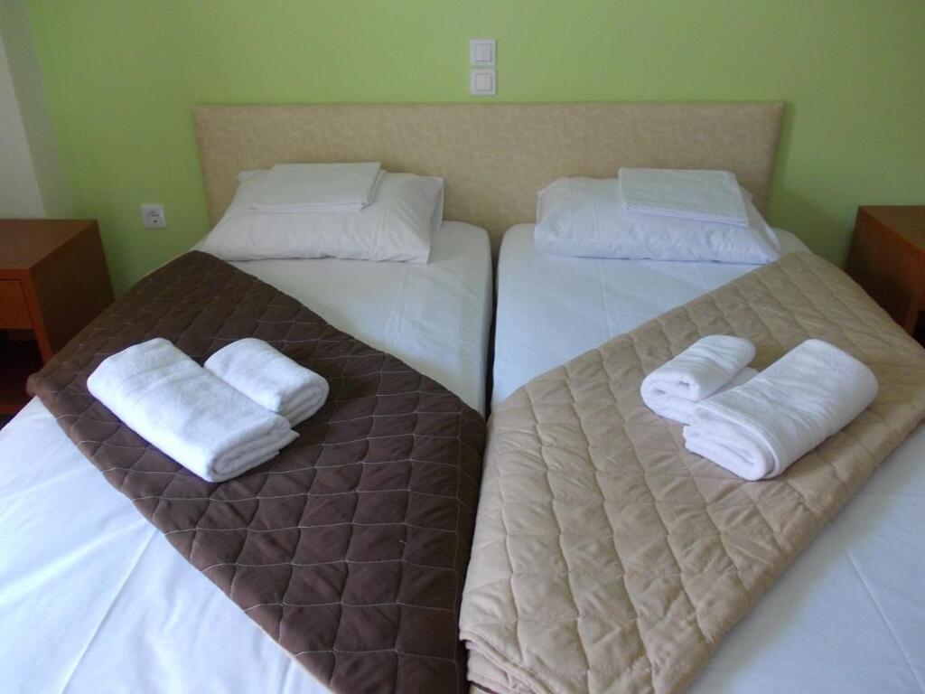 Building in Aidipsos, Evia, Greece – 59241