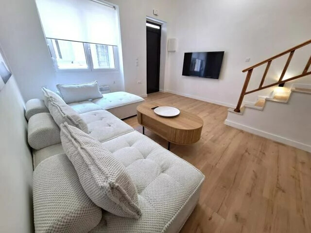 3 bedroom Maisonette in Piraiki – Chatzikyriakio, Piraeus, Greece – 59146