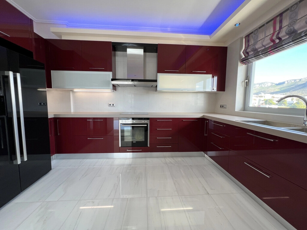 4 bedroom Flat in Glyfada, Athens – South, Greece – 59012