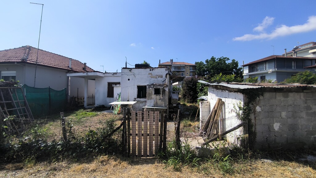 Detached house in Katerini, Pieria Prefecture, Greece – 58936