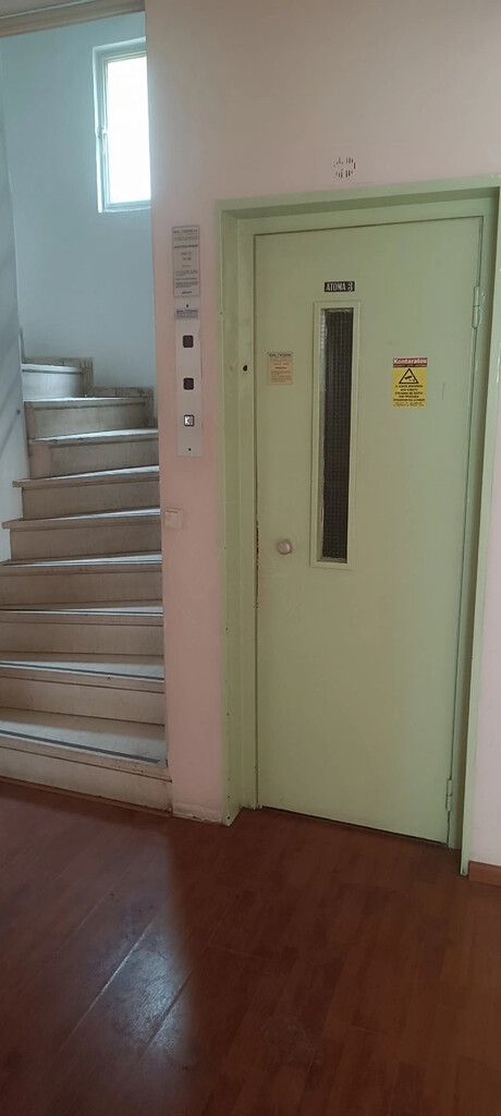 Building in Piraeus Port / Center, Piraeus, Greece – 58534