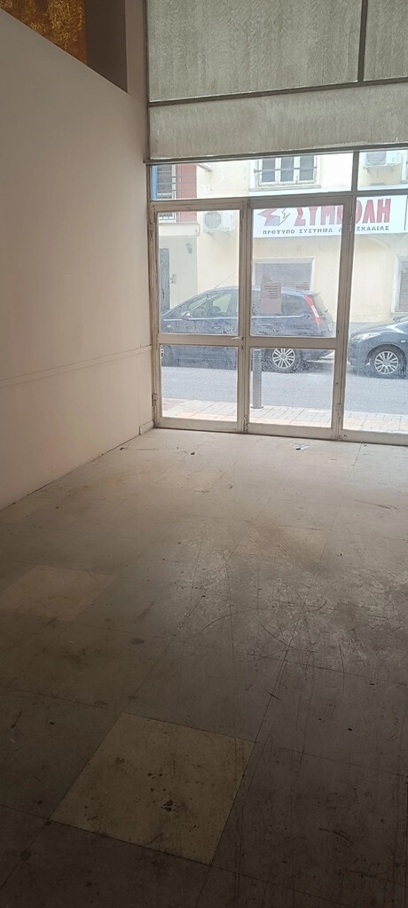 Building in Piraeus Port / Center, Piraeus, Greece – 58534