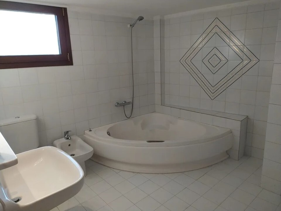 6 bedroom Detached house in Pylea, Thessaloniki – Suburbs, Greece – 58399