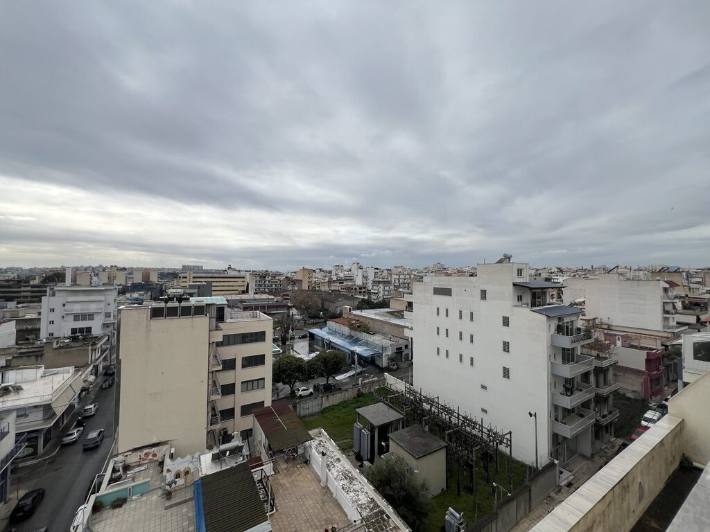 Building in Center – Port, Piraeus, Greece – 58320