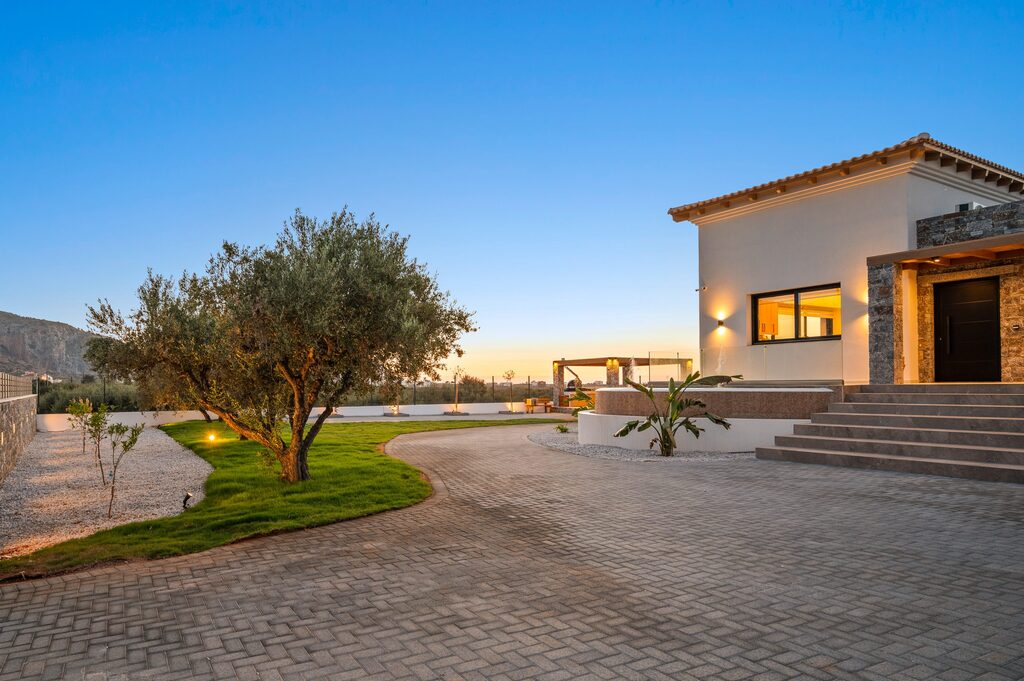 4 bedroom Villa in Chersonisos, Heraklion Prefecture, Greece – 58113