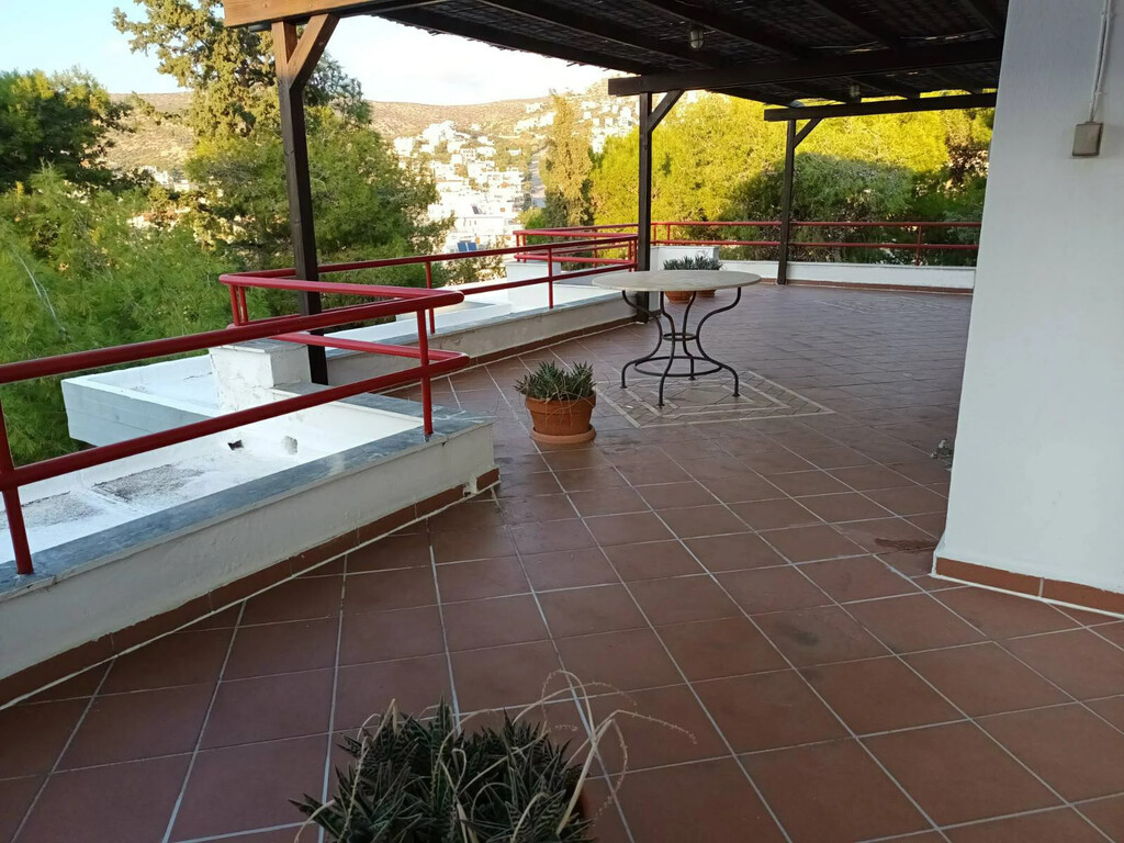 2 bedroom Maisonette in Saronida, Rest Of Attica, Greece – 57861