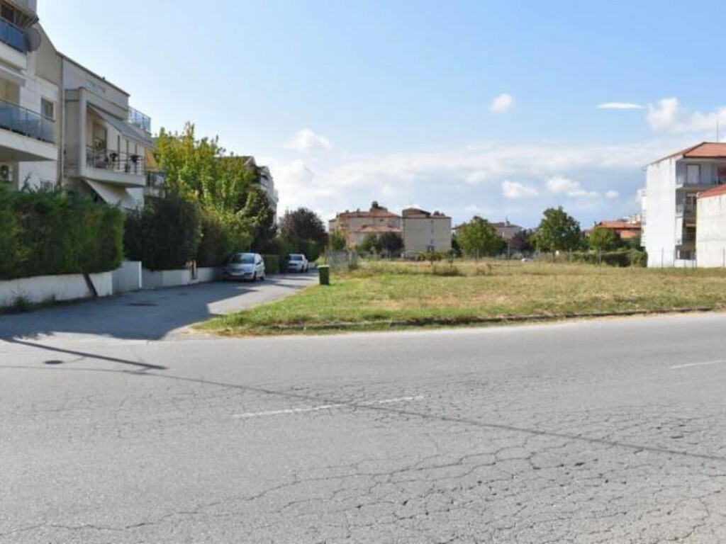 Land in Katerini, Pieria Prefecture, Greece – 57570