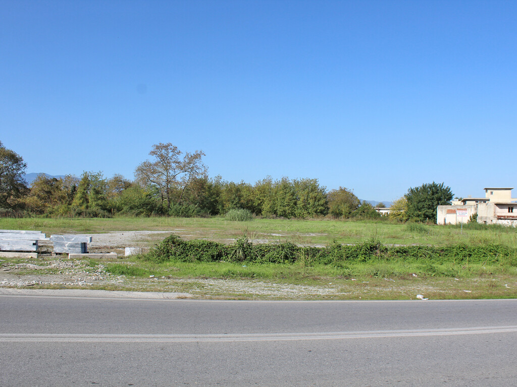 Land in Katerini, Pieria Prefecture, Greece – 57190