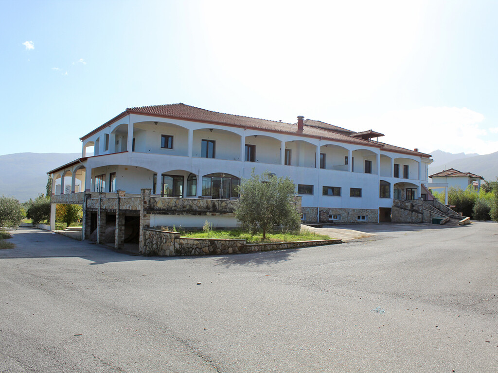 Hotel in Easts Olimpos, Pieria Prefecture, Greece – 57177