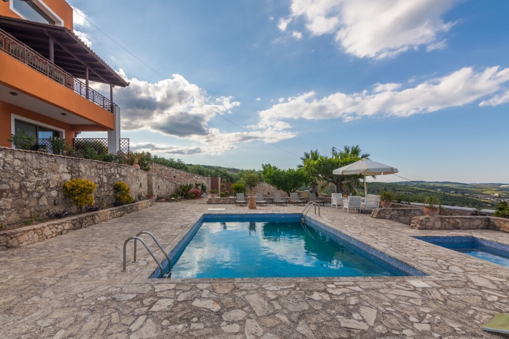 3 bedroom Villa in Nikos Kazantzakis, Heraklion Prefecture, Greece – 57056