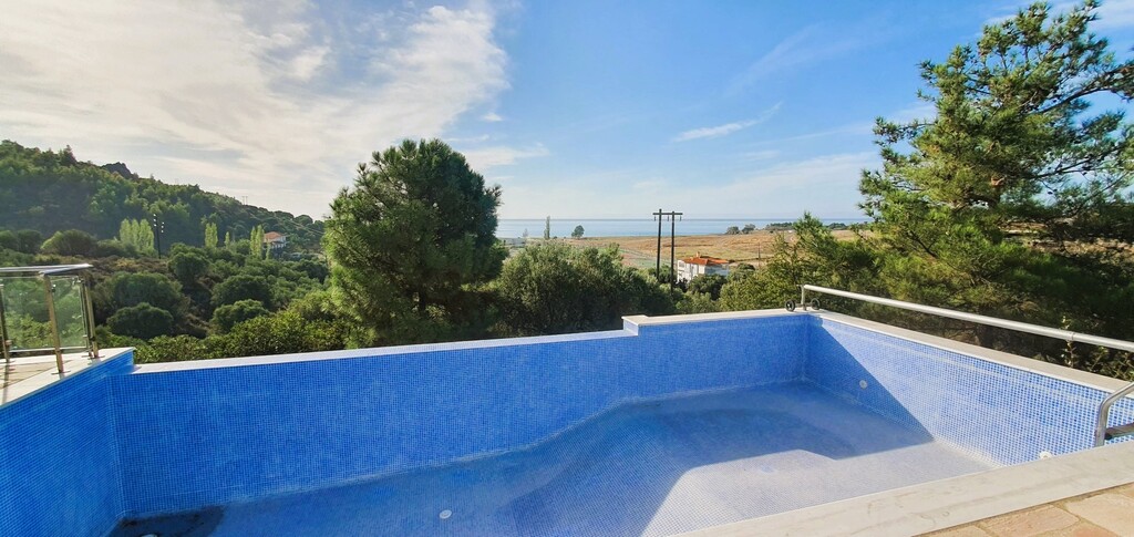 5 bedroom Villa in Sithonia, Chalkidiki, Greece – 57043