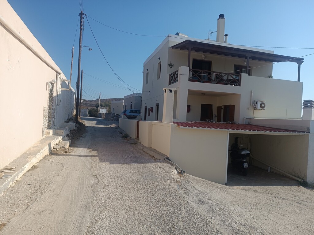 Detached house in Syros, Cyclades, Greece – 56896