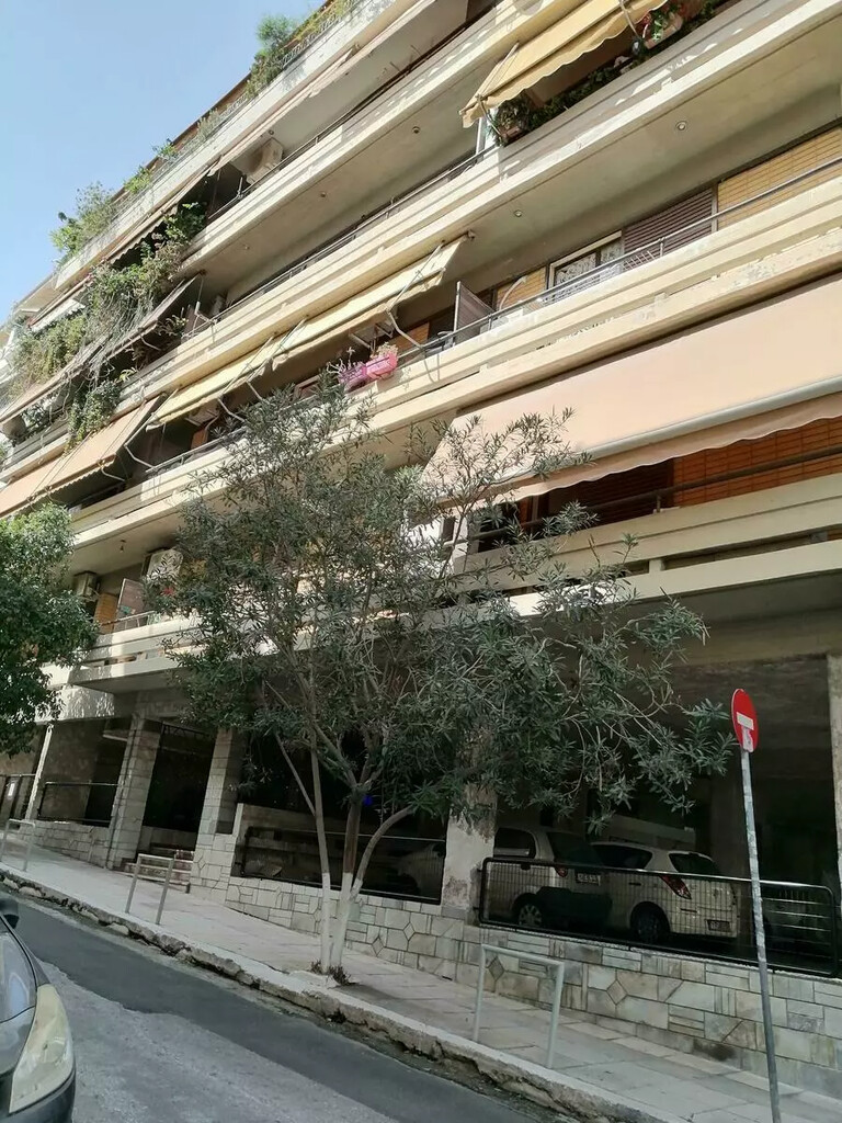 3 bedroom Flat in Kallipoli – Freattida, Piraeus, Greece – 56770