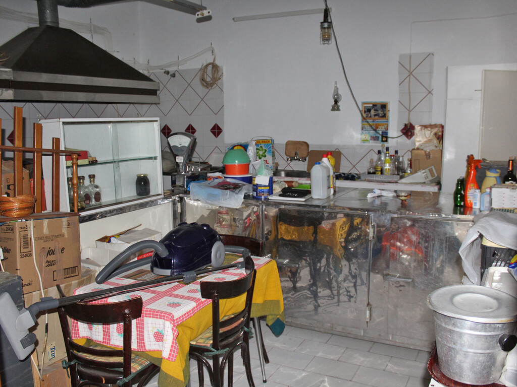 Business in Pidna, Pieria Prefecture, Greece – 56568
