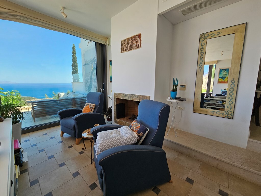 4 bedroom Villa in Agios Nikolaos, Lasithi Prefecture, Greece – 56150