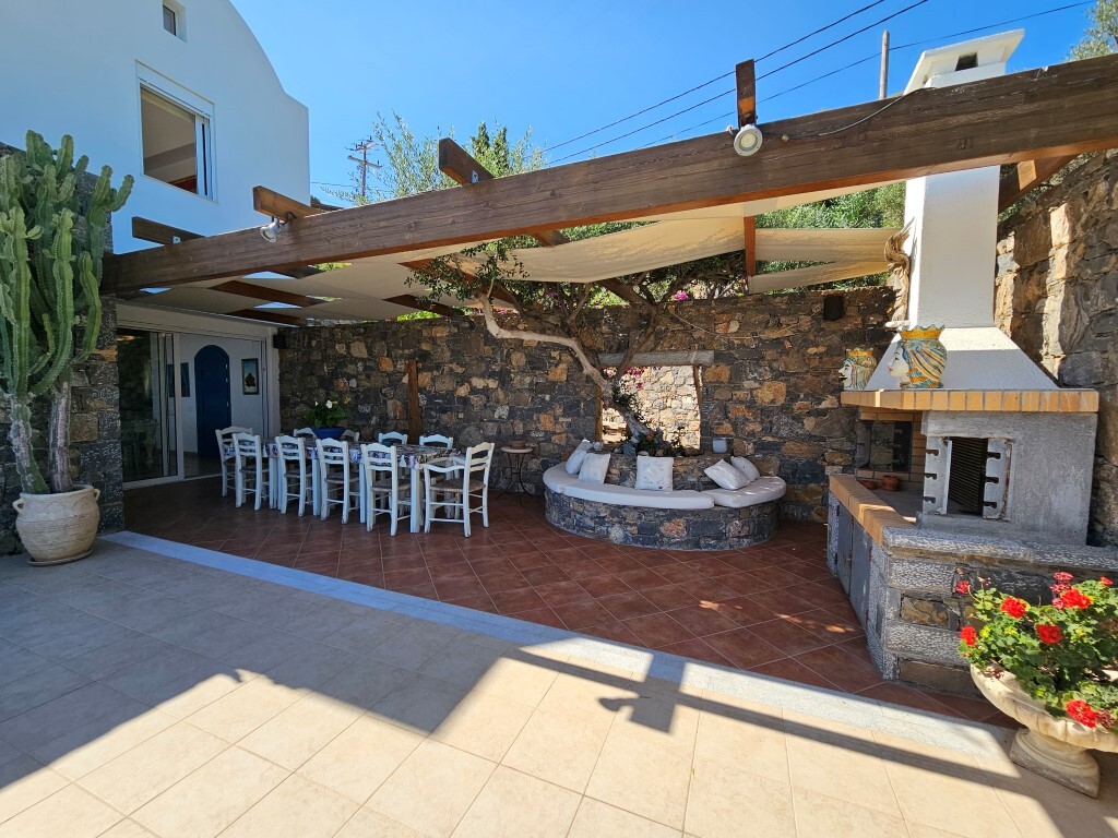 4 bedroom Villa in Agios Nikolaos, Lasithi Prefecture, Greece – 56150