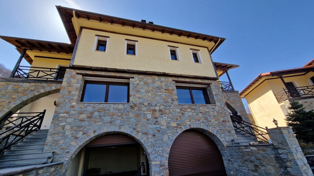 Hotel in Theodoros Ziakas, Grevena, Greece – 55989