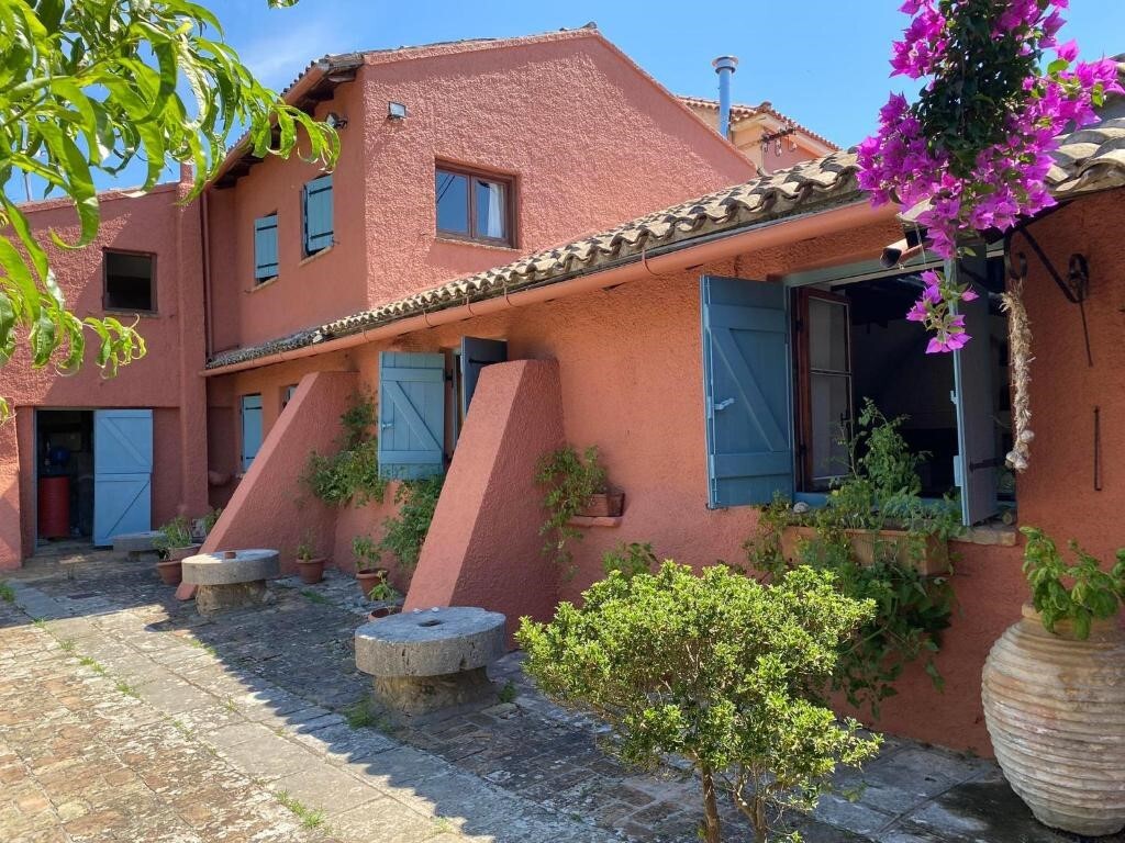 3 bedroom Detached house in Corfu, Corfu Prefecture, Greece – 55900