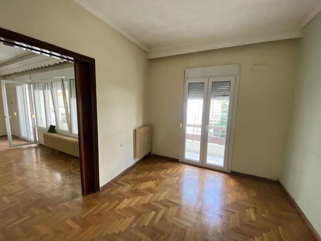 Building in Sikies, Thessaloniki – Suburbs, Greece – 54630