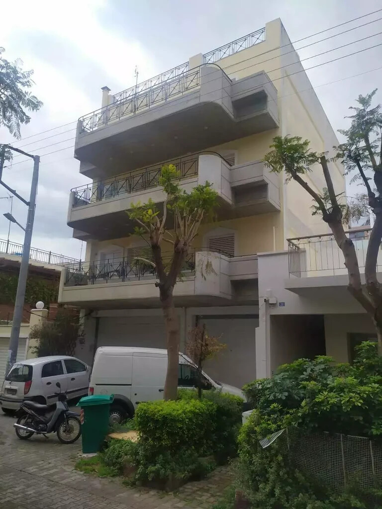 6 bedroom Building in Agios Dimitrios, Athens – South, Greece – 54626