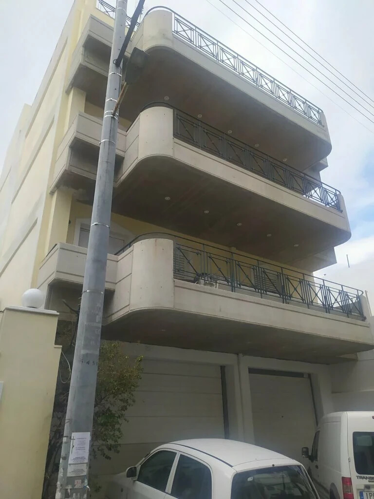 6 bedroom Building in Agios Dimitrios, Athens – South, Greece – 54626