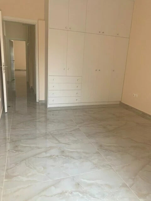 2 bedroom Flat in Keratsini, Piraeus Suburbs, Greece – 54377