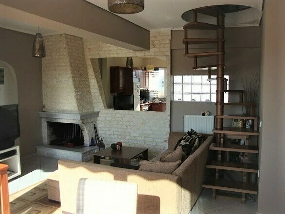 2 bedroom Maisonette in Neos Kosmos, Athens – Center, Greece – 54314