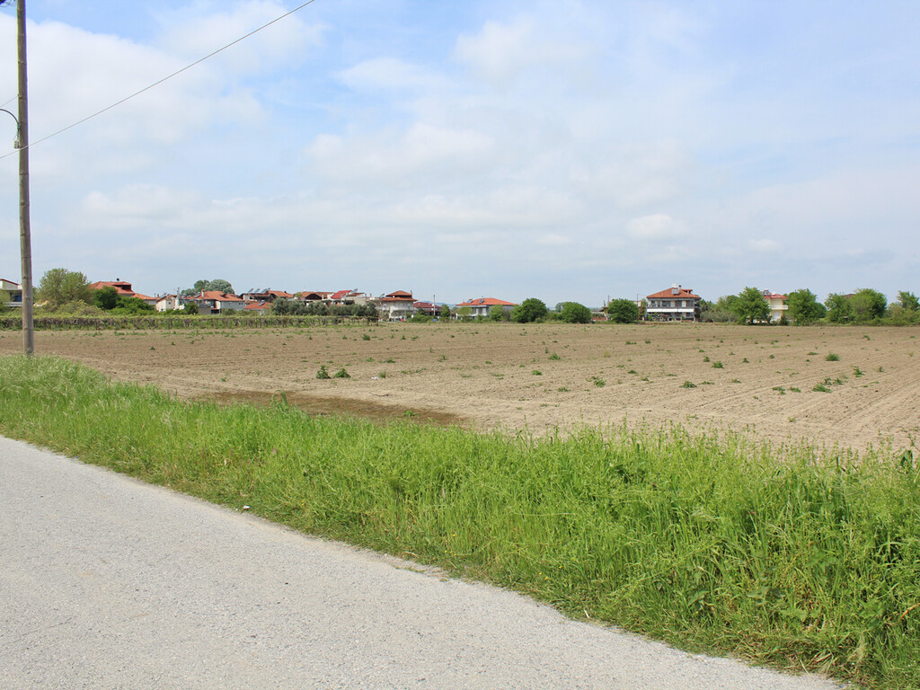 Land in Katerini, Pieria Prefecture, Greece – 53070