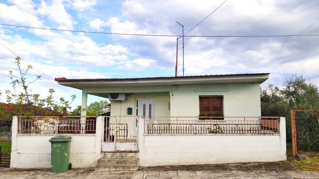 2 bedroom Detached house in Dion, Pieria Prefecture, Greece – 53052