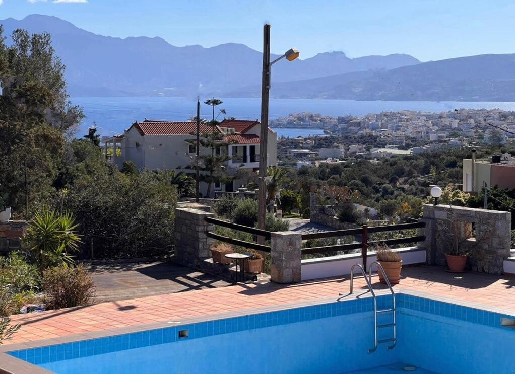 Business in Agios Nikolaos, Lasithi Prefecture, Greece – 52939