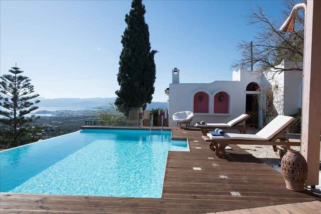 Villa in Agios Nikolaos, Lasithi Prefecture, Greece – 52429