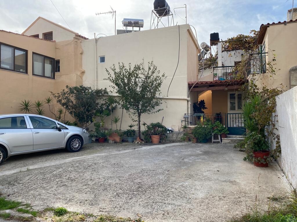 Building in Nea Kidonia, Chania Prefecture, Greece – 52019