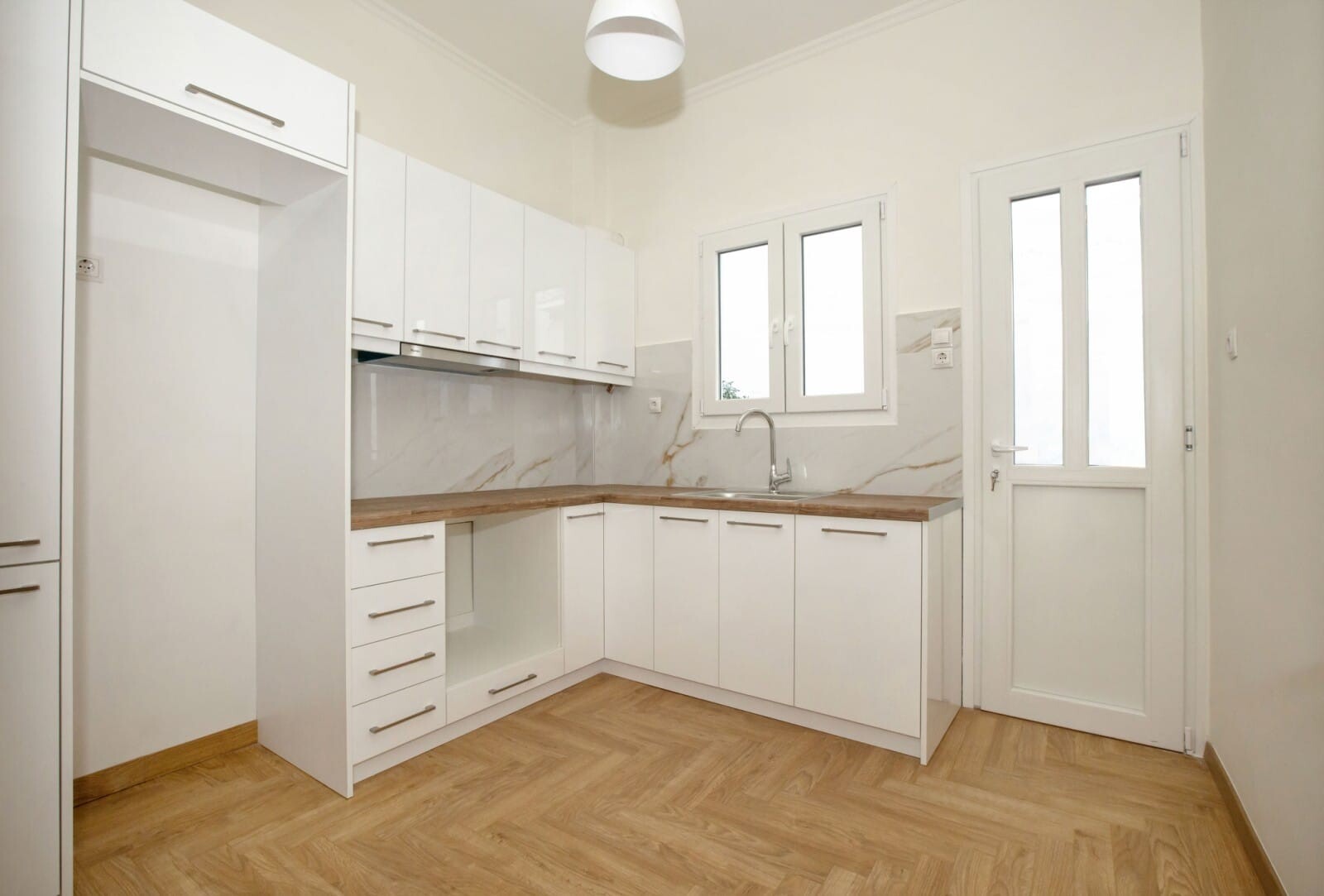 2 bedroom Flat in Sepolia – Skouze, Athens – Center, Greece – 51795