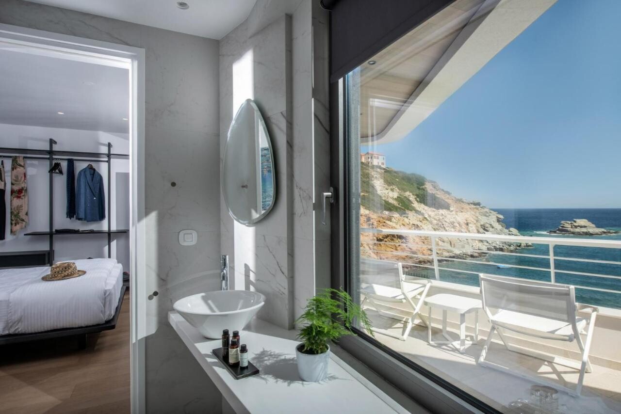 Business in Crete, Heraklion Prefecture, Greece – 51475