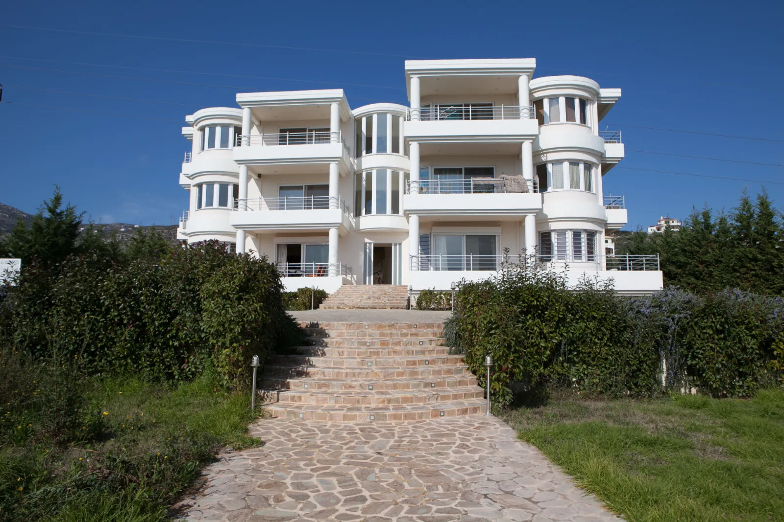 Building in Tamines, Evia, Greece – 51348